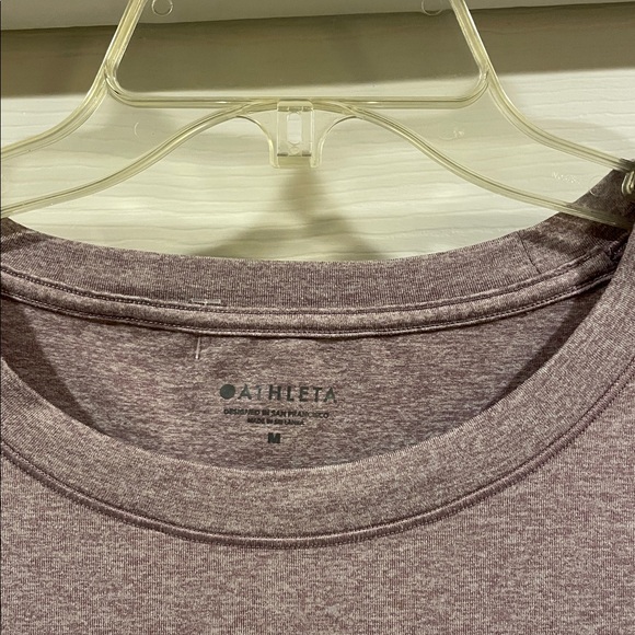 Athleta Long Sleeve Top in Soft purple size M - Picture 3 of 4